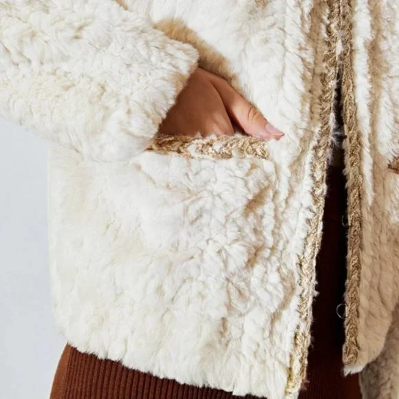 elegant contrast binding hook closure fuzzy coat chic classic - Picture 2 of 10